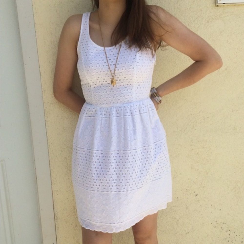 ELLE White Eyelet lightweight Lined Tank top Dress size 6